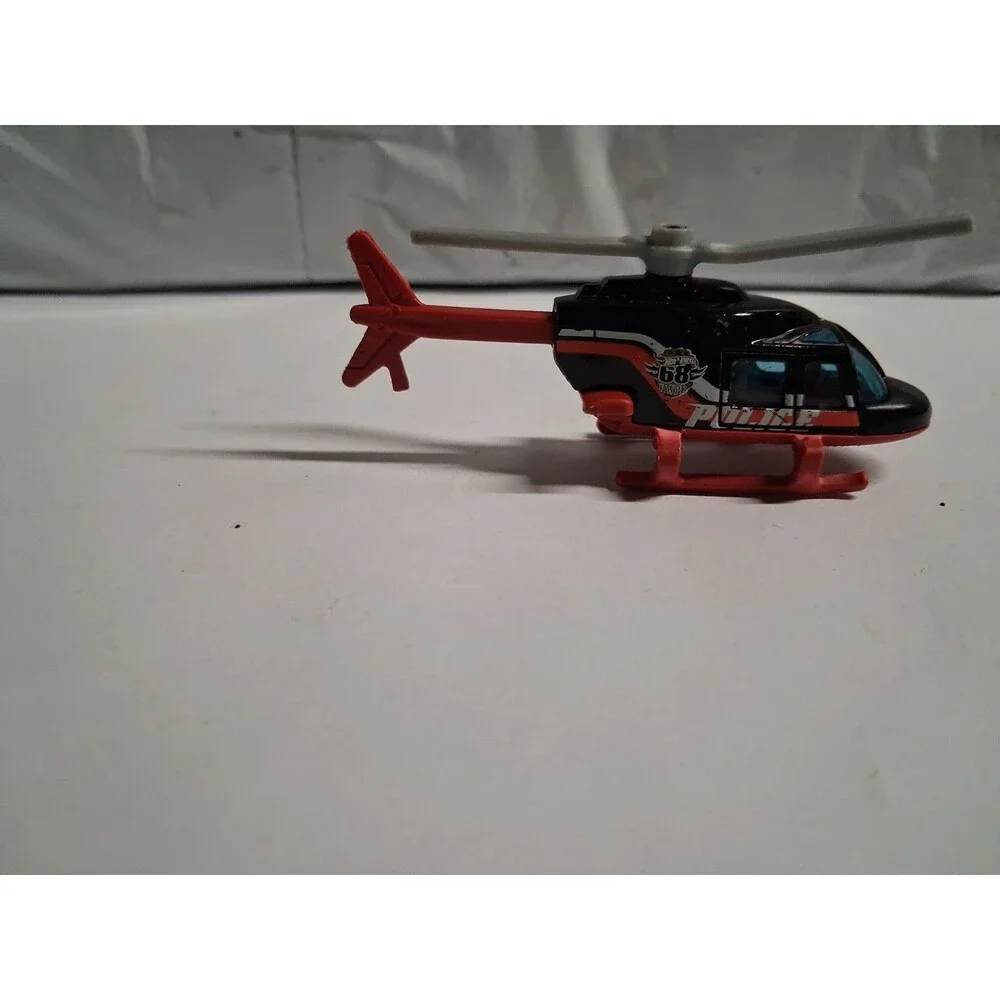Hot Wheels Propper Chopper #68 HWPD Police Helicopter 2015 Mattel 1:64 Scale